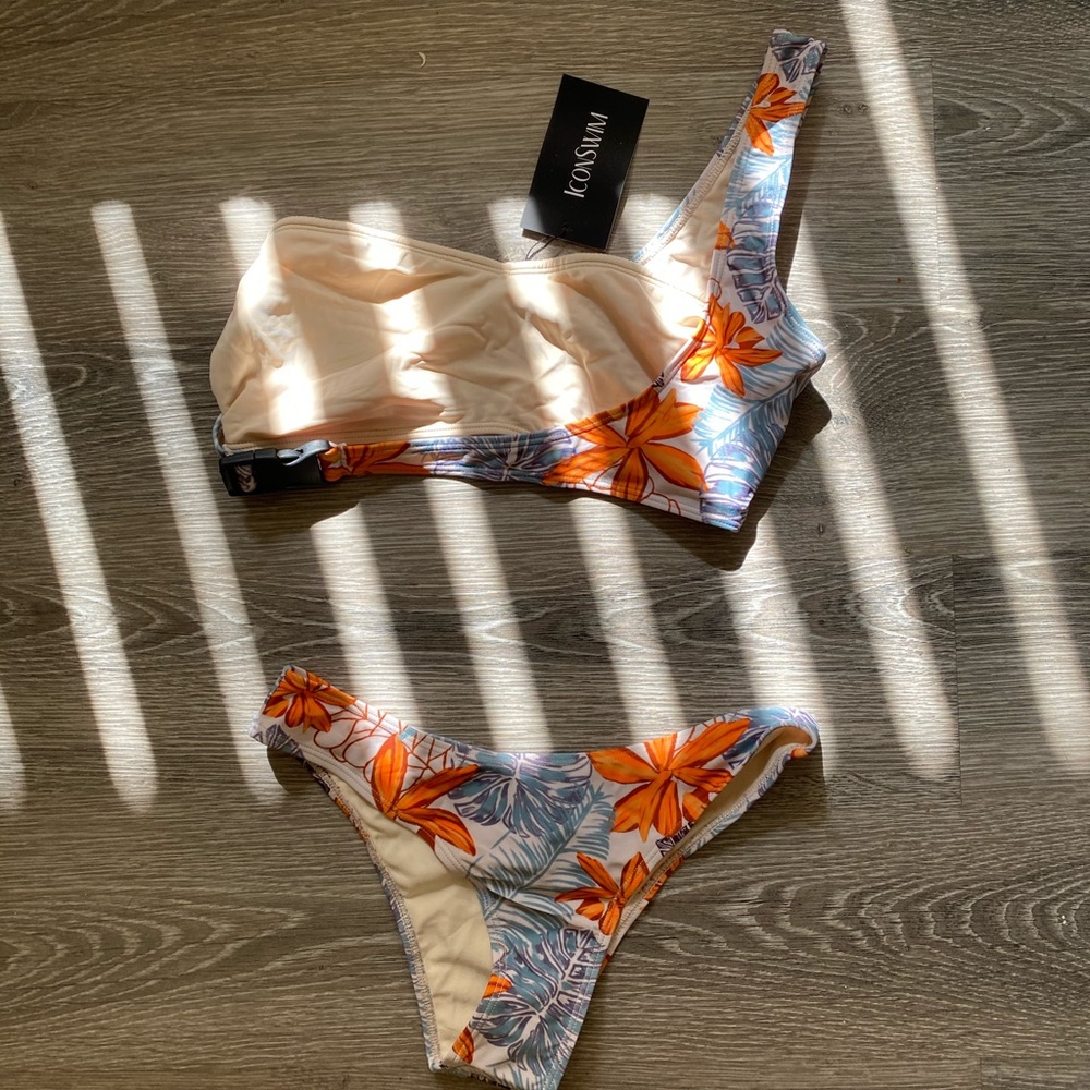 Icon swim size M